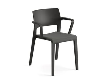 JUNO 02 - Polypropylene garden chair with integrated cushion by Arper