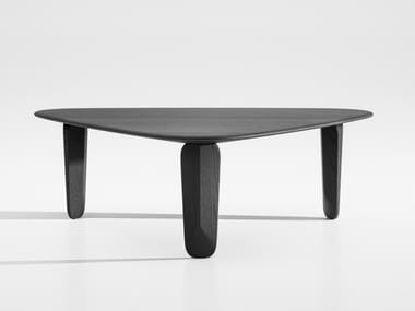 KUYU - Low triangular solid wood coffee table by Zeitraum