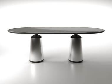 MARIEN - Oval glass table by Casamania & Horm