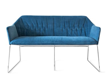 NEW YORK - Fabric small sofa by Saba Italia