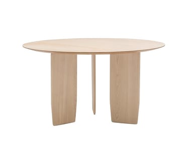 ORU ME6549 - Round ash table by Andreu World