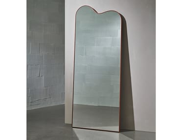 OUVERT - Freestanding wooden mirror by Wittmann