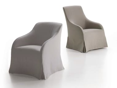 AGATHOS - Upholstered fabric armchair with armrests by Maxalto