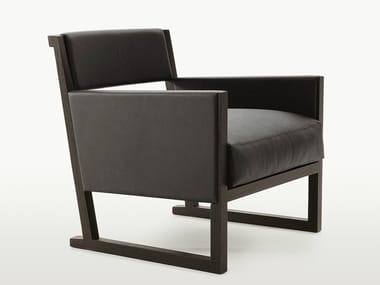 MUSA - Upholstered leather armchair with armrests by Maxalto