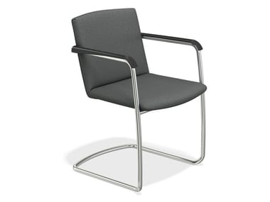 LEON - Cantilever chair with armrests by Casala