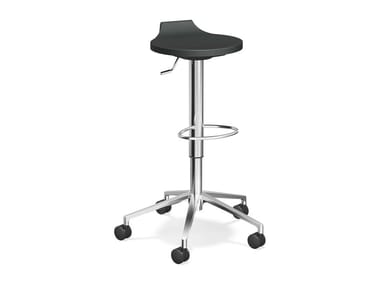 RAVELLE V - Stool with castors with footrest by Casala