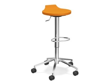 RAVELLE V - Upholstered stool with castors by Casala