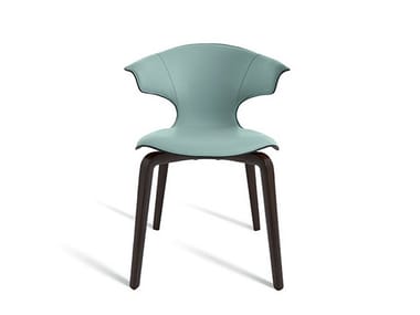 MONTERA - Leather easy chair by Poltrona Frau