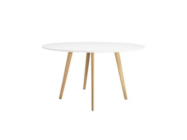 GHER - Round wooden table by Arper