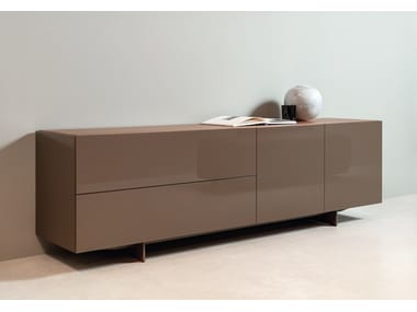 ROLF BENZ 9200 STRETTO - Wooden sideboard with doors with drawers by Rolf Benz