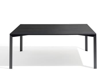 L45 - Square dining table by Desalto