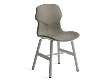 STEREO METAL IMBOTTITA FRONTALMENTE - Upholstered fabric chair with removable cover by Casamania & Horm