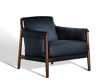 TIMES LOUNGE - Leather armchair with armrests by Poltrona Frau