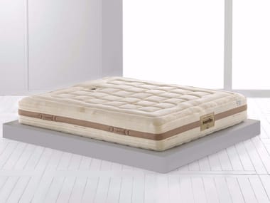 TOSCANA COTTON GRANDE DUAL 12 - Washable breathable mattress with removable cover by Magniflex