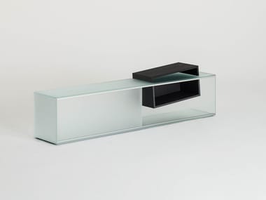 DRIFT - Low crystal TV cabinet with sliding doors by Glas Italia