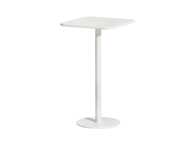 WEEK-END - Square powder coated aluminium high table by Petite Friture