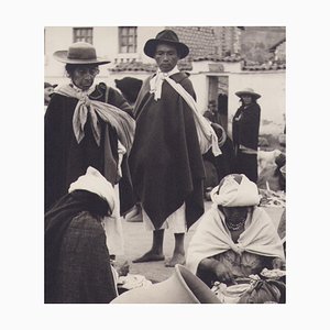 Hanna Seidel, Ecuadorian Market Vendors, Black and White Photograph, 1960s-DYV-1396074