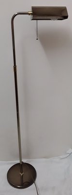 Height-Adjustable Floor Lamp with Swiveling Reflector Screen, 1980s-HOI-747126