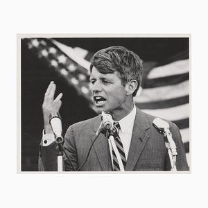 Henry Grossman and Bobby Kennedy Election Campaign, 1968-DYV-701239