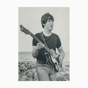 Henry Grossman, Paul Mccartney, Guitar, Black and White Photograph 24 X 16,7 Cm 1970, 1970s, Wood-DYV-1438129