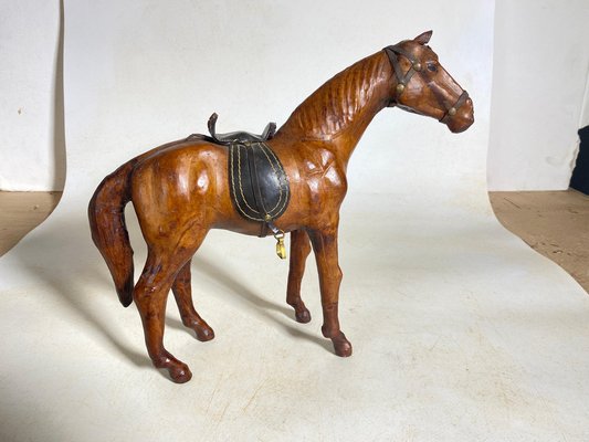 Horse Model in Leather-UR-1780810