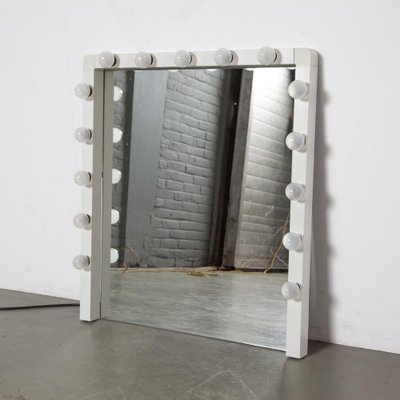 Illuminated Dressing Room Mirror in White-JC-950213