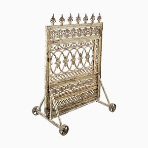 Indian Cast Iron Gate on Casters-NQ-1815783