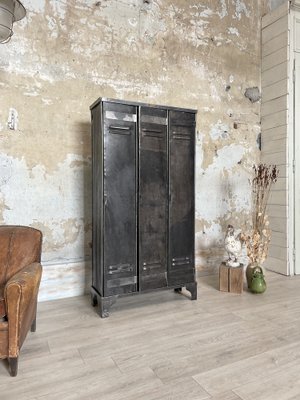 Industrial 3-Door Locker from Strafor, 1940s-UX-1776068