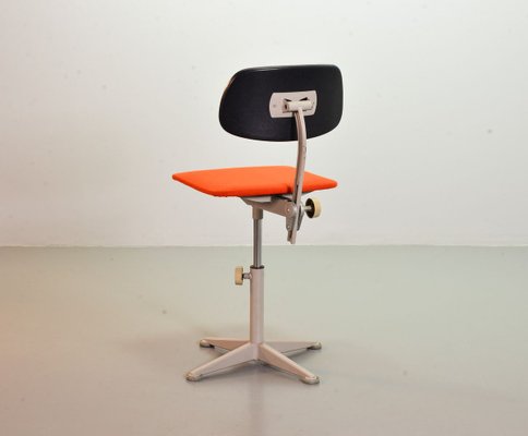 Industrial Dutch Desk Chair from Ahrend De Cirkel, 1950s-IXC-883580