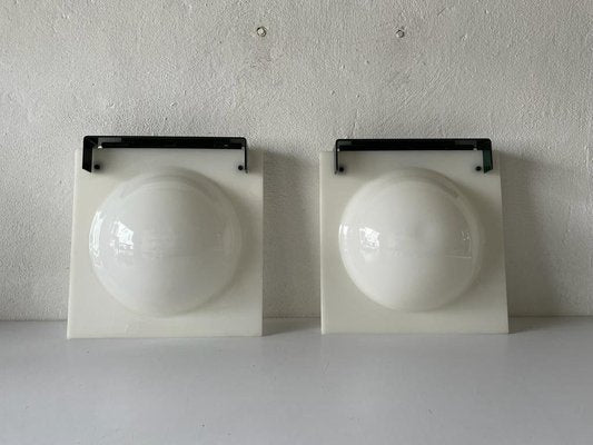 Italian Acrylic Glass Bubble Wall Lamps, Italy, 1960s, Set of 2-RDS-1425601