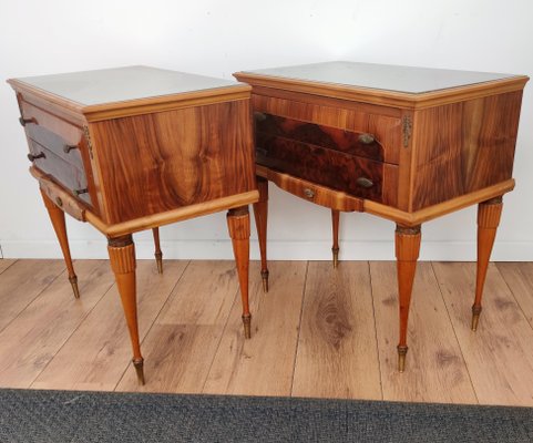 Italian Art Deco Nightstands in Walnut with Glass Top, Set of 2-EUP-1018329