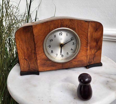 Italian Art Deco Walnut Veneer Mantel or Table Clock from Junghans, 1940-EUP-1405810