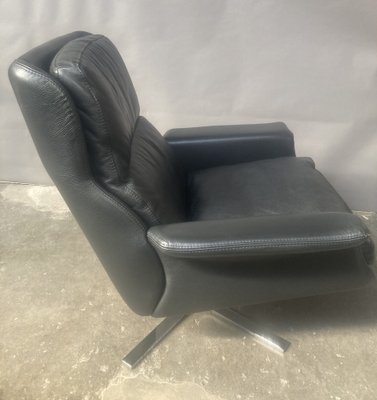 Italian Black Leather Swivel Chair in the style of Minotti, 1970s-QVY-1812786