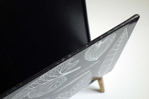 Italian Black & White Leaf Metal Magazine Rack by Piero Fornasetti, 1960s-KGD-2032172