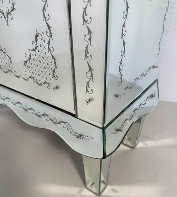 Italian Engraved Murano Glass Mirror Cabinet, 1980s-FF-1728787