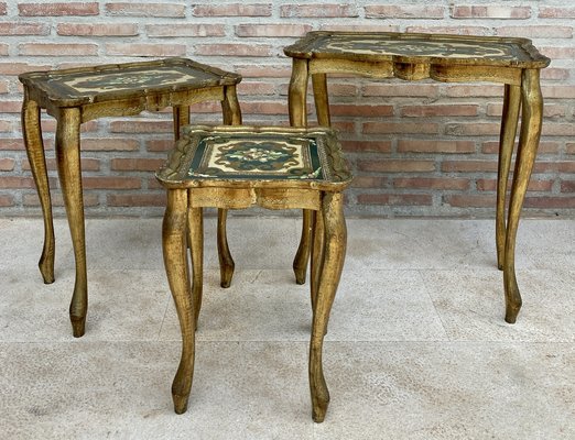 Italian Florentine Neoclassical Nesting Tables in Giltwood, 1960s, Set of 3-NOU-1450702