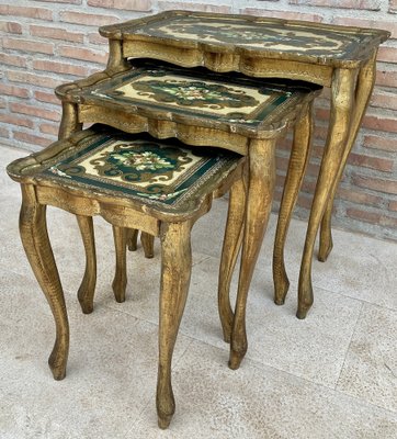 Italian Florentine Neoclassical Nesting Tables in Giltwood, 1960s, Set of 3-NOU-1450702