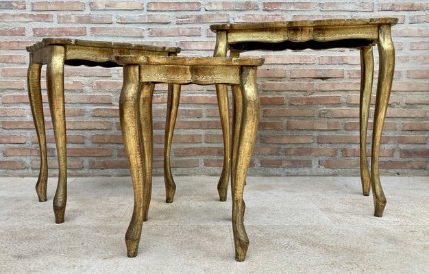 Italian Florentine Neoclassical Nesting Tables in Giltwood, 1960s, Set of 3-NOU-1450702