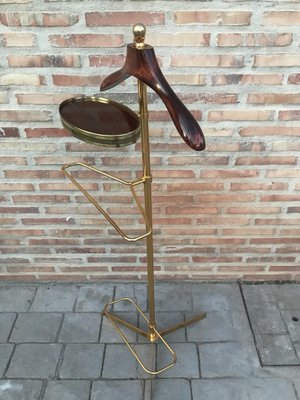 Italian Hollywood Regency Brass and Wood Valet Stand Dressboy, 1970s-NOU-742165