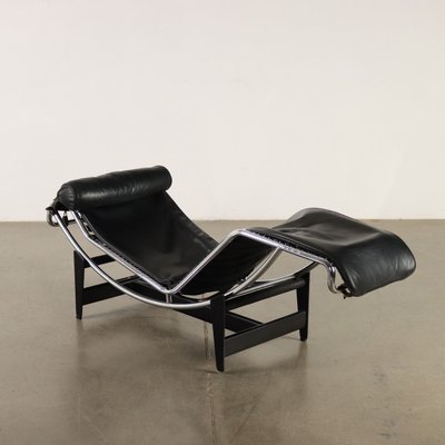 Italian LC4 Chaise Lounge in Leather from Cassina, 1980s-VMM-1730144