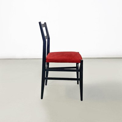 Italian Light Chair in Wood and Red Fabric by Gio Ponti for Cassina, 1951-GDD-1743381