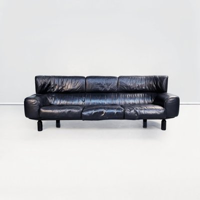 Italian Modern Black Leather & Wood 3-Seater Bull Sofa by Gianfranco Frattini for Cassina, 1980s-GDD-1260506