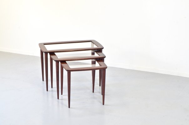 Italian Nesting Tables in Mahogany attributed to Ico & Luisa Parisi, 1960s, Set of 3-DUG-2041266