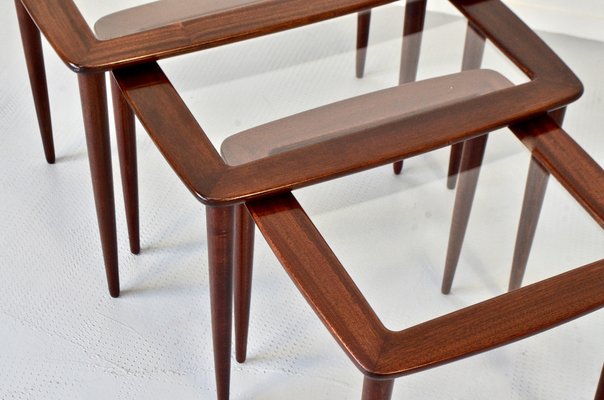 Italian Nesting Tables in Mahogany attributed to Ico & Luisa Parisi, 1960s, Set of 3-DUG-2041266