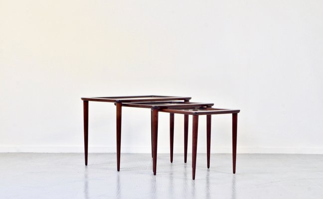 Italian Nesting Tables in Mahogany attributed to Ico & Luisa Parisi, 1960s, Set of 3-DUG-2041266