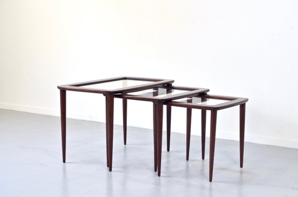 Italian Nesting Tables in Mahogany attributed to Ico & Luisa Parisi, 1960s, Set of 3-DUG-2041266