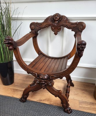 Italian Savonarola Chair in Carved Walnut, 1900-EUP-1437158