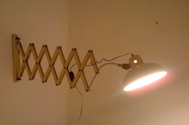 Italian Scissor Wall Lamp, 1940s-EI-240428