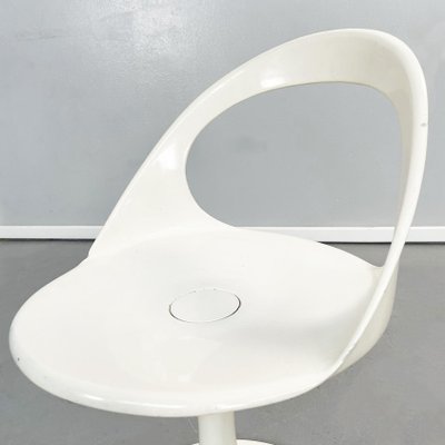 Italian Space Age White Plastic Round Chairs, 1970s, Set of 6-GDD-1325528