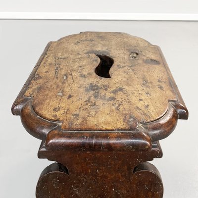 Italian Stool in Walnut, 1600s-GDD-1363620